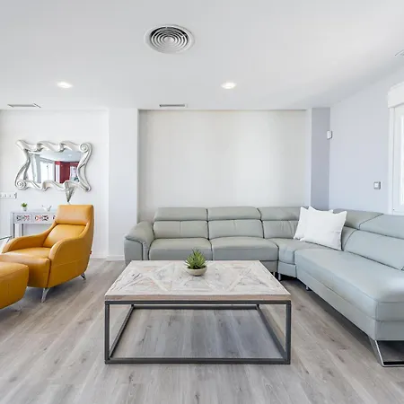 With Terrace Attic Views *